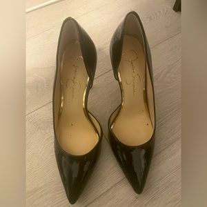 Jessica Simpson Black Pumps